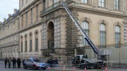 “Museum Louvre di Paris Dirampok: Perhiasan Sejarah Raib dalam Kejahatan Berkelas!”