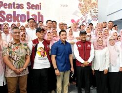 **Mensos Gus Ipul Berikan Tugas Berat pada Letkol Teddy: Jadi Komisi Etik dan Pendamping PKH**