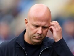 “Liverpool Kembali Gagal, Tagar #SlotOut Menerjang Media Sosial!”