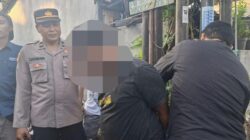 Pria Mabuk Ngamuk Rusak 2 Mobil, Warga Kuta Terpaksa Tindak Tegas di Tiang Listrik