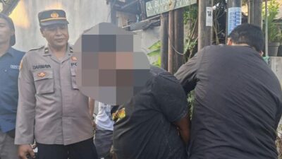 Pria Mabuk Ngamuk Rusak 2 Mobil, Warga Kuta Terpaksa Tindak Tegas di Tiang Listrik