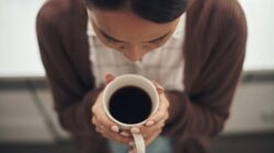 Waspadai! 3 Kesalahan Minum Kopi yang Sebaiknya Dihindari, Bisa Kurangi Manfaatnya