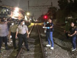 Wanita Hamil Tewas Tertabrak KRL di Tebet, Diduga Hilang Konsentrasi