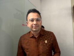 “Setahun Pemerintahan Prabowo, Raffi Ahmad Berikan Harapan Baru untuk Generasi Muda!”