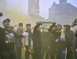 **Suporter Maccabi Tel Aviv Rusuh di Israel usai Dilarang ke Inggris**