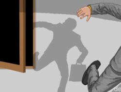 **Pria Diamuk Massa Setelah Diduga Curi Tas di Restoran Margonda Depok, Video Viral!**