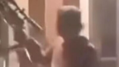 Pria Ini Bawa Senapan, Bubarkan Tawuran di Bogor, Viral!