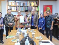 **Gus Ipul Ajukan Gus Dur, Soeharto, dan Marsinah sebagai Pahlawan Nasional**