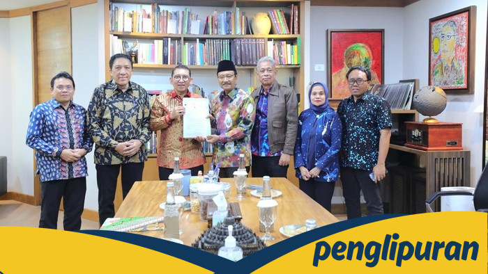 **Gus Ipul Ajukan Gus Dur, Soeharto, dan Marsinah sebagai Pahlawan Nasional**