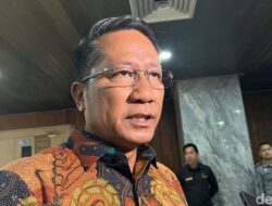 [Judul Pertama]