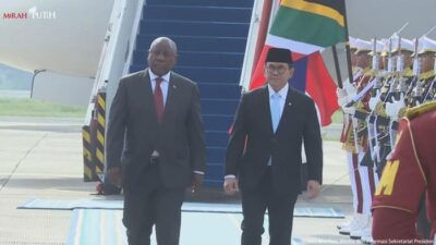 “Presiden Afrika Selatan Tiba di Jakarta, Akan Bertemu Prabowo di Istana: Kemitraan Strategis atau Gebrakan Diplomasi?”
