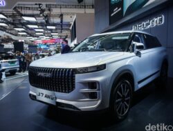 “Mengapa Orang RI Ragu Beli Mobil Listrik? PHEV Bisa Jadi Solusi”