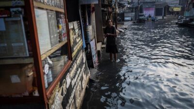 “Waspada! Jakarta Siaga Banjir Pesisir 22-28 Oktober”