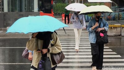 Air Hujan di Jakarta Lebih Berbahaya dari yang Kita Pikir, Ini Fakta Mengejutkannya!