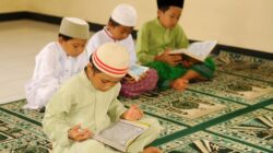 **”Menatap Masa Depan Pesantren: Dari Polemik Ke Peran Strategis”**