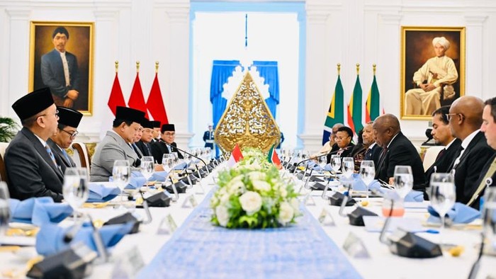 Presiden ASFoto: Momen Jarang di Istana yang Membuat Pemimpin ASFoto: Terpesona
