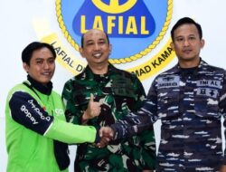 TNI AL Vs Ojol: Pertikaian Klakson di Jakbar Berakhir Damai