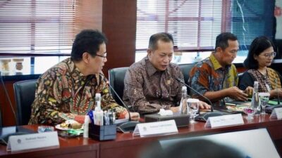 [Menkop Mendadak Bertemu Menkeu & COO Danantara, Bahas Kopdes Merah Putih]