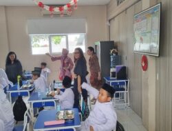 Ibu Negara Brasil Janja Lula da Silva Tinjau Pemenuhan Gizi di Jaktim, Saksikan Siswa Nikmati Makanan Gratis