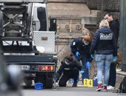 Pencuri Perhiasan Museum Louvre Tinggalkan Ratusan Jejak DNA – Update 1