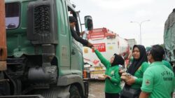 “Pemprov Jateng Selamatkan Pengemudi Truk dari Hambatan Banjir dengan Bantuan Makan”