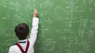“IQ Tinggi, Umur Lebih Panjang? Temuan Mengejutkan dari Penelitian Berkepanjangan!”
