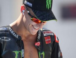 “Quartararo Jawab Tudingan Bertahan di Yamaha Gegara Duit: Uang atau Ambisi?”