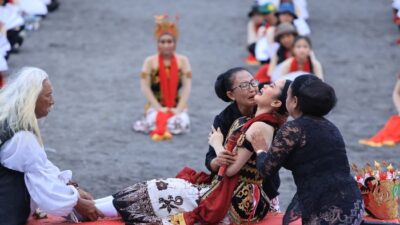 1.400 Penari Gandrung Sewu Dalam Prosesi Sakral yang Mengharu-Bahkan Diaspora RI di AS