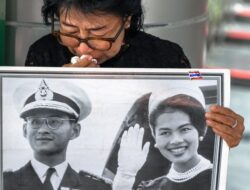 Warga Thailand Beri Penghormatan Terakhir untuk Ibu Suri Sirikit, Dukung Raja Muda dalam Zaman Baru