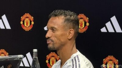 Nani: MU Butuh Waktu untuk Berjaya Lagi, Tapi Apakah Waktu Itu Ada?