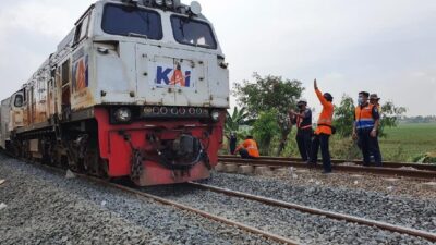 Kecelakaan KA Purwojaya di Bekasi Bikin 7 Perjalanan Kereta Api Dibatalkan!