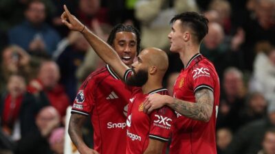 **”Bawa MU Tembus Empat Besar, Mbeumo Suka Tantangan! Simak Kisah Kemenangan Gila di Old Trafford”**
