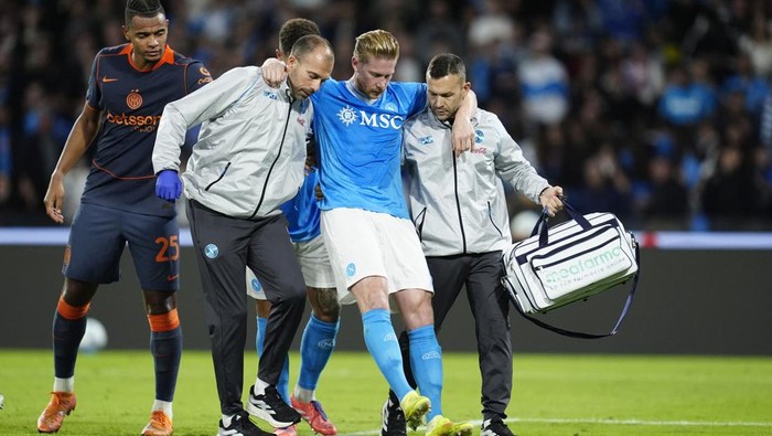 **De Bruyne Cedera Setelah Tendang Penalti, Napoli Was-Was Setelah Kemenangan atas Inter Milan**
