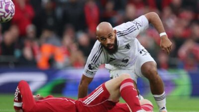 Liverpool Terpuruk, MU Menerobos di Liga Inggris Musim Ini!