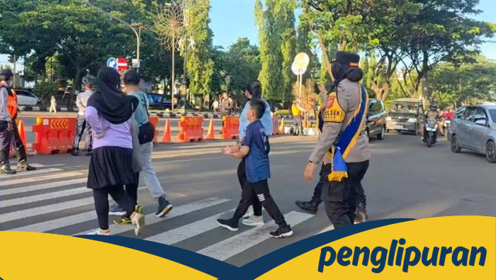 **Patroli 'Mojang Lodaya' dari Polwan Bogor Siaga di CFD Tegar Beriman**