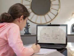 **Pendidikan: Mesin Produksi Homo Economicus, Apakah Itu Solusi atau Masalah?**