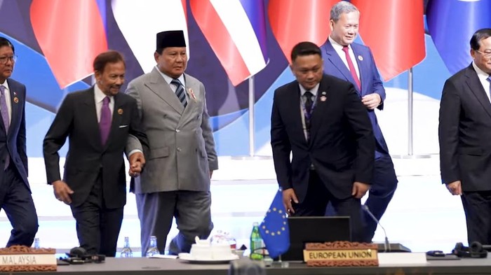 Prabowo dan Sultan Brunei: Momen Hangat yang Memprihatinkan Solidaritas ASEAN