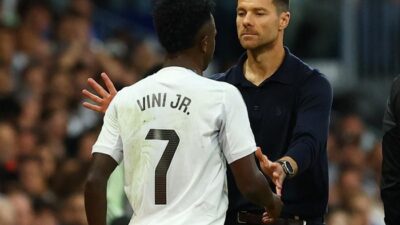 Xabi Alonso Respon Emosi Vinicius di El Clasico: Diskusi Menyusul Pergantian Kontroversial