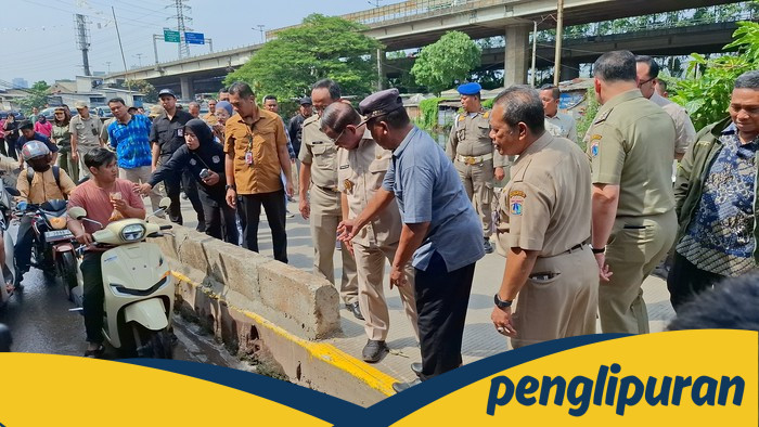 Jalan Tinggi di Penjaringan: Bahaya Mengintai, Warga Berteriak!