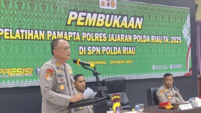 [Polda Riau Latih Pamapta, Garda Terdepan Pelayanan Polri]