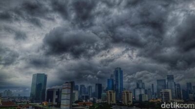 BMKG: Cuaca Ekstrem di Banten Hingga 31 Oktober, Waspada!