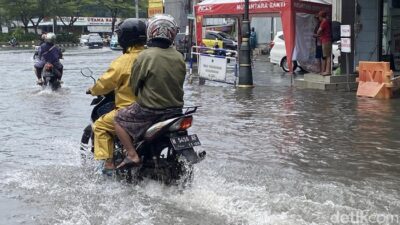 Banjir Melanda Kawasan Kota Lama Semarang, Terowongan USM Jadi Titik Terparah!