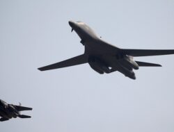 2 Pesawat Pengebom AS Kembali Melintas di Dekat Venezuela, Ancaman atau Rekonsiliasi?