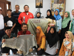 **Lewat Koperasi, PT S2P Gerakkan Ekonomi Desa Kewasen, Cilacap**