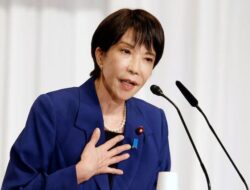 PM Jepang Diminta Mundur Setelah Kunjungan Makam Tentara di Malaysia —