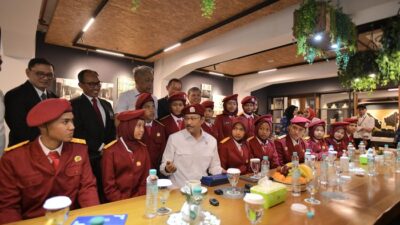 **Studi Tur Museum Bank Indonesia: Siswa Sekolah Rakyat Asah Literasi Keuangan Sejak Dini**