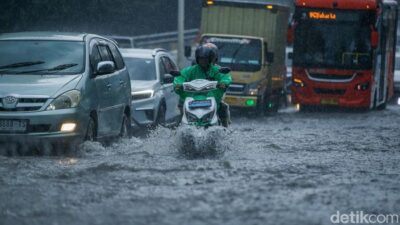 Memasuki Musim Hujan, 41 Titik Banjir Jakarta Teronggok!