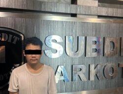 “Pria di Jakbar Jual Tembakau Sintetis di Medsos Pakai Sistem ‘Laku Bayar’!”