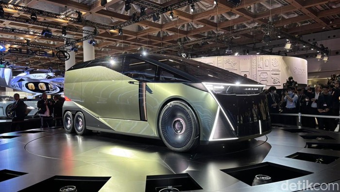 **Lexus LS 6 Roda Bak Rumah Mewah Berjalan: Konsep Flagship yang Redefinisi Kemewahan**