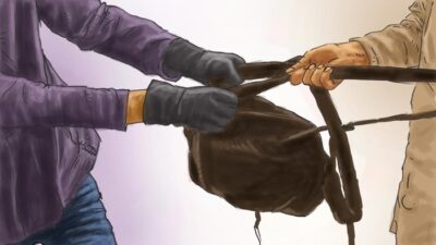 “Kekerasan di Tempat Suci: Pria Jadi Korban Jambret di Depan Gereja Katedral Jakpus, Polisi Segera Tanggap”